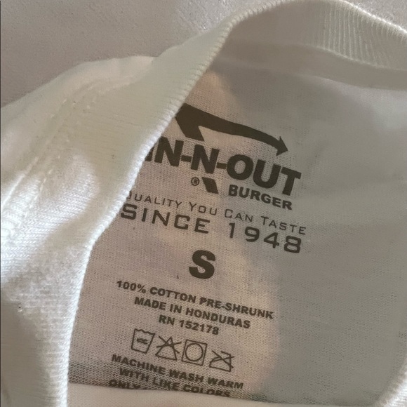 S In N Out Burger Texas Unisex Women Men's White T-Shirt Short Sleeve Top Summer - Picture 5 of 6